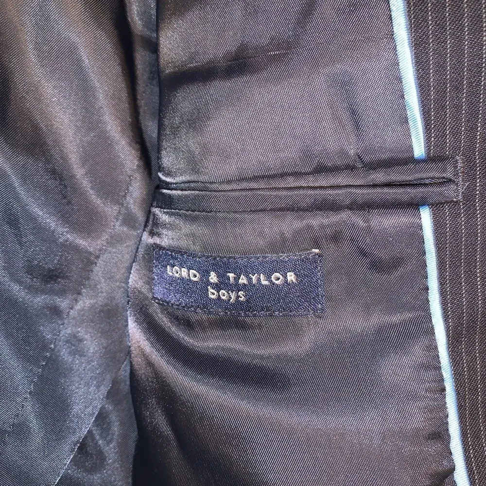 Lord & Taylor boys navy Pinstripe Blazer 2 button